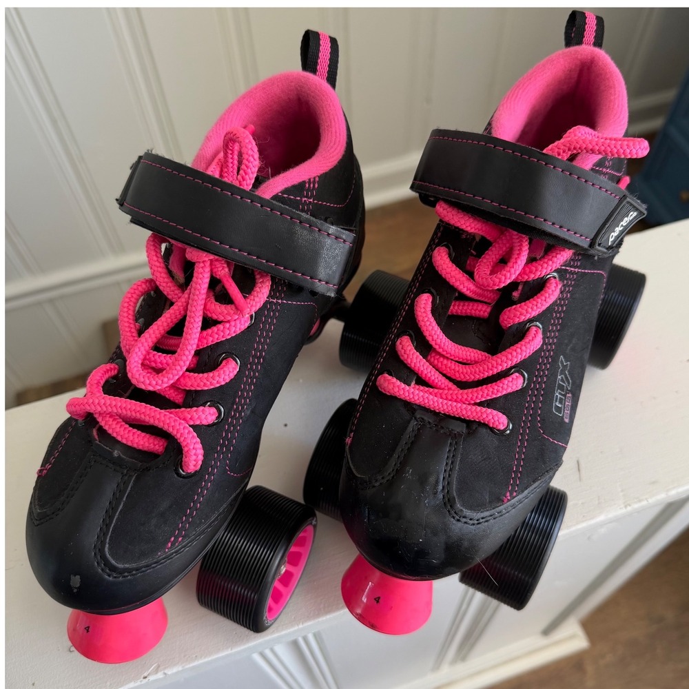 Pacer GTX 500 Roller Skates Black Pink Size 4 Kids Quad Skates 5015-6836